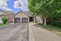 28 Poplar Drive, Richmond Hill, ON L4E 2Y4