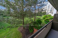 40 Harding Boulevard 201, Richmond Hill, ON L4C 9S5
