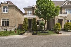 6 Mayapple Lane, Richmond Hill, ON L4E 1B8