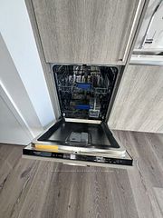 225 Commerce Street 5609, Vaughan, ON L4K 0R1