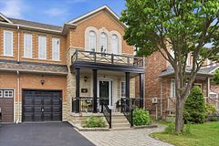 42 Dylan Street, Vaughan, ON L4H 2X5