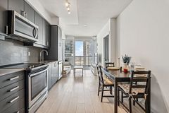 7895 Jane Street 3211, Vaughan, ON L4K 2M7