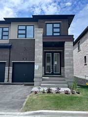 16 John Canning Way, Markham, ON L3R 3X3