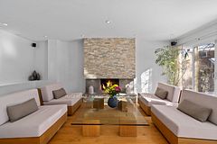 54 London Road, Newmarket, ON L3Y 6A2