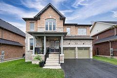 282 Reg Harrison Trail, Newmarket, ON L3X 0M4