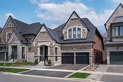 172 Purple Creek Road, Vaughan, ON L4H 5C6