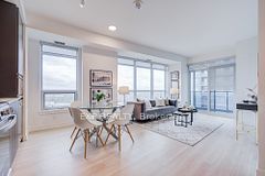 30 Upper Mall Way 2707, Vaughan, ON L4J 0L7