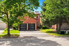 171 ROSEDALE HEIGHTS Drive, Vaughan, ON L4J 4W1