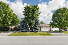 49 Netherford Road, Vaughan, ON L6A 1C8