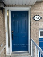 254 Marble Place, Newmarket, ON L3X 2Y3