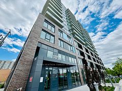 185 Deerfield Road 903, Newmarket, ON L3Y 0G7
