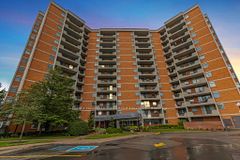 7811 Yonge Street 1007, Markham, ON L3T 4S3