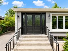 321 Skopit Road, Richmond Hill, ON L4C 2Y9