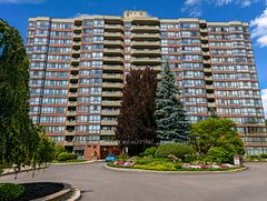 100 Observatory Lane SE 502, Richmond Hill, ON L4C 1T4