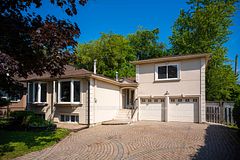 343 Elmwood Avenue Main, Richmond Hill, ON L4C 1L7