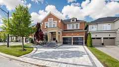 66 Kashani Court, Aurora, ON L4G 0W6