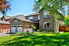 48 Haskell Crescent, Aurora, ON L4G 5T3