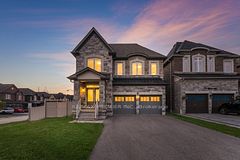 122 Mckenzie Way, Bradford West Gwillimbury, ON L3Z 4J4