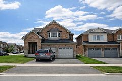 152 Mavrinac Boulevard, Aurora, ON L4G 0G6