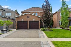 91 Princeton Gate, Vaughan, ON L6A 2S7