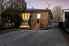 107 Bayview Parkway, Newmarket, ON L3Y 3W2