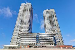 30 Upper Mall Way 3006, Vaughan, ON L4J 0L7