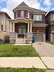 48 Falconridge Terrace, East Gwillimbury, ON L9N 0R2