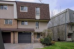 98 Henderson Drive, Aurora, ON L4G 3M3