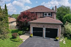 15 Beatty Crescent, Aurora, ON L4G 5V2