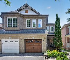 126 Woodroof Crescent, Aurora, ON L4G 7H2