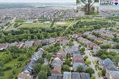 7 Thomas Bales Drive, Markham, ON L6C 2W7