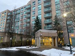 3 Ellesmere Street 205, Richmond Hill, ON L4B 4N2