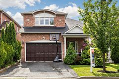 14 Kerr Lane, Aurora, ON L4G 0E5