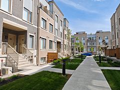 151 Honey Crisp Crescent TH162, Vaughan, ON L4K 5Z8