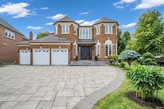 47 Hillhurst Drive, Richmond Hill, ON L4B 2V3