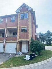 1 Maple Park Way, Markham, ON L6G 1C5