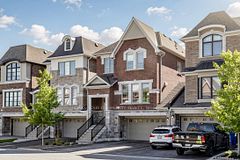 21 Princess Charlotte Avenue, Whitchurch-Stouffville, ON L4A 1Y8