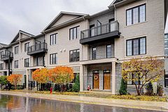388 Highway 7 Avenue E Th02, Richmond Hill, ON L4B 0G5