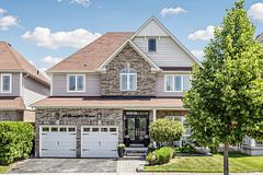 177 Laurendale Avenue, Georgina, ON L4P 0C2