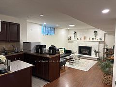 31 Oxford Street A-lower unit, Richmond Hill, ON L4C 4L6