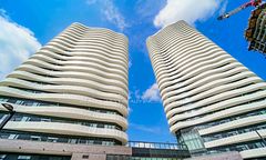 10 Flavelle Trail 407, Vaughan, ON L4L 1V8