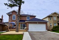 309 Harewood Boulevard Upper, Newmarket, ON L3Y 6N5