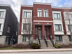42 Ambler Lane, Richmond Hill, ON L4C 3N8