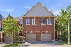 255 Shaftsbury Avenue 23, Richmond Hill, ON L4C 0L9