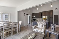 194 Beach Road, Georgina, ON L4P 2L9