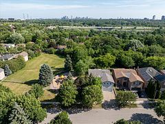 151 Old Surrey Lane, Richmond Hill, ON L4C 6R9