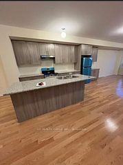 37 Puisaya Drive, Richmond Hill, ON L4E 1L2