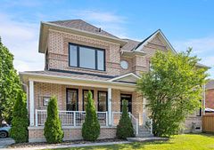 51 Pedersen Drive, Aurora, ON L4G 7R2