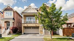 138 Yakefarm Boulevard, Whitchurch-Stouffville, ON L4A 0R8