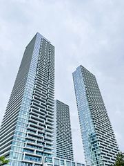 950 Portage Parkway 2215, Vaughan, ON L4K 0J7